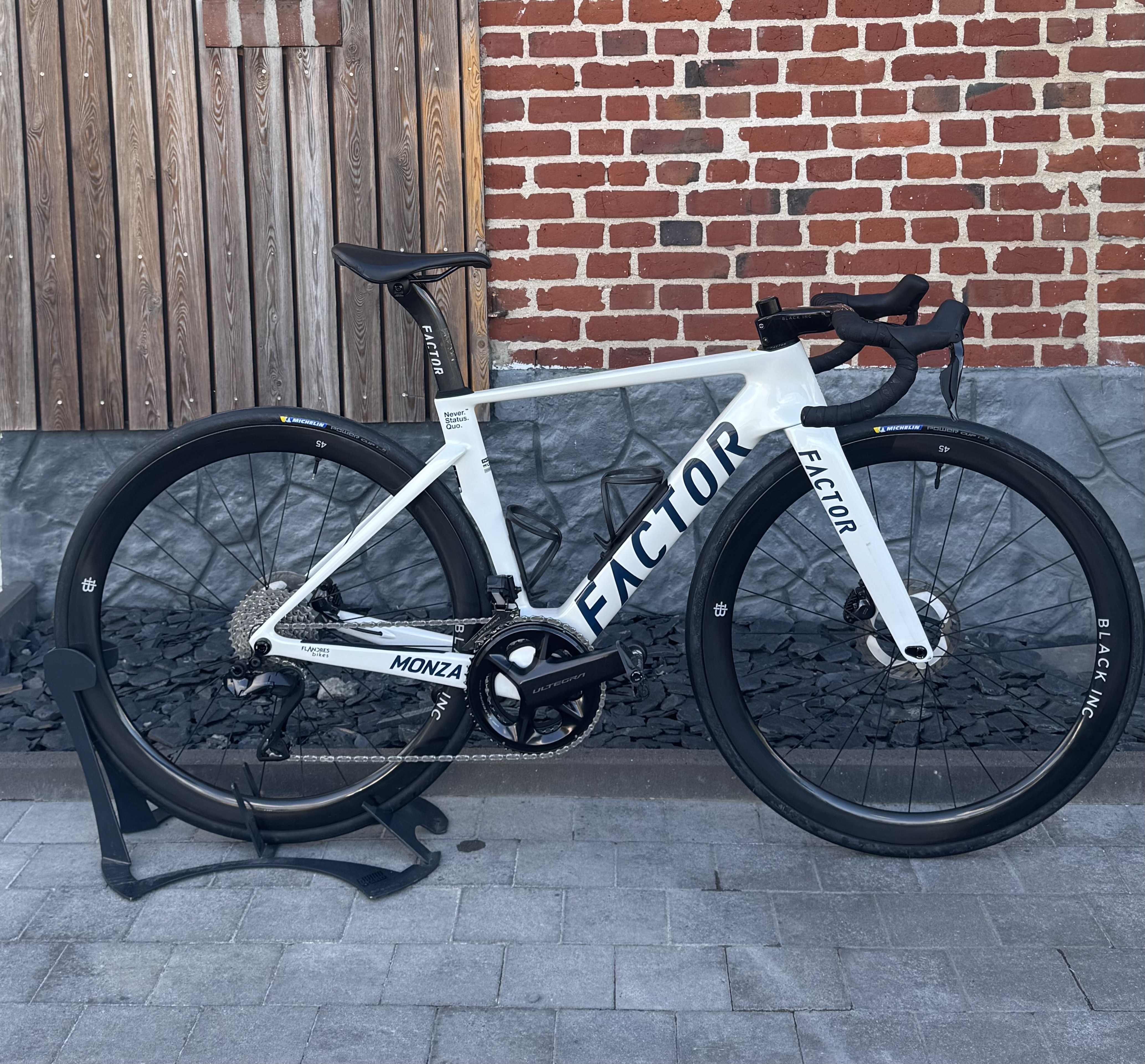 Fiche produit du Factor FACTOR MONZA - Ultegra Di2 - XS 